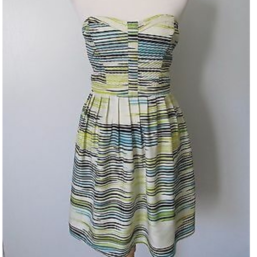 NEW super sweet Devlin cocktail/prom/graduation dress
